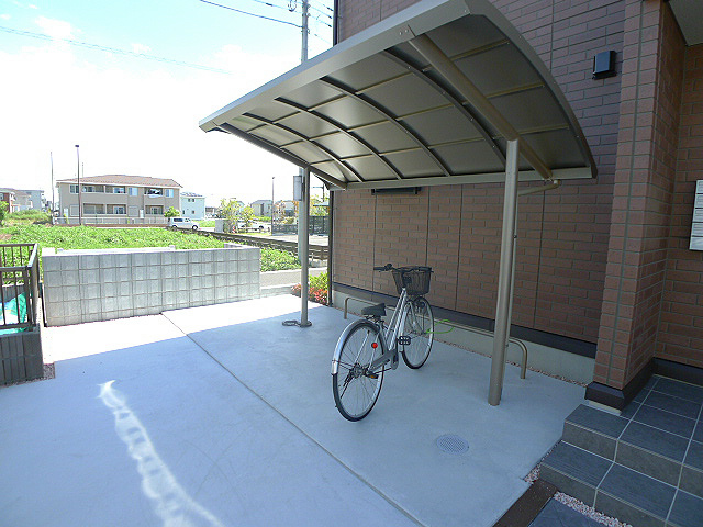 イースタンレイクK 駐輪場