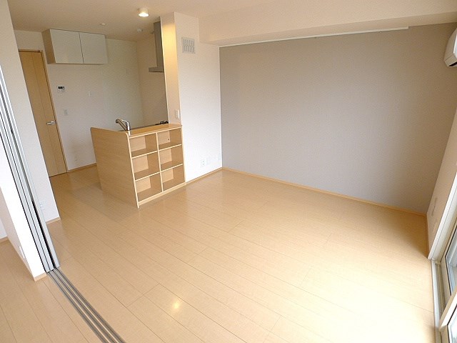 イルソーレ吉川美南　アランチャ LDK10帖