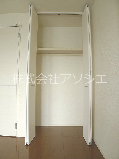 ヘリオス吉川美南　ガイア 収納