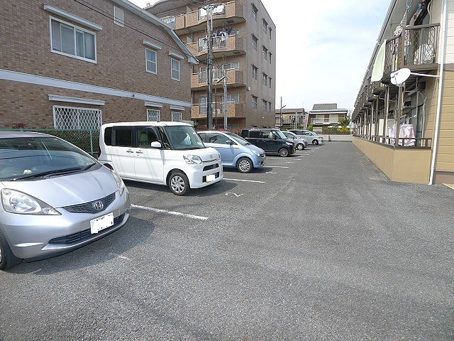 ヴァンティアン 駐車場