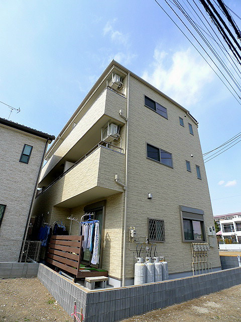 ドミールアリのご紹介はアソシエ住まいの窓口にお任せください。