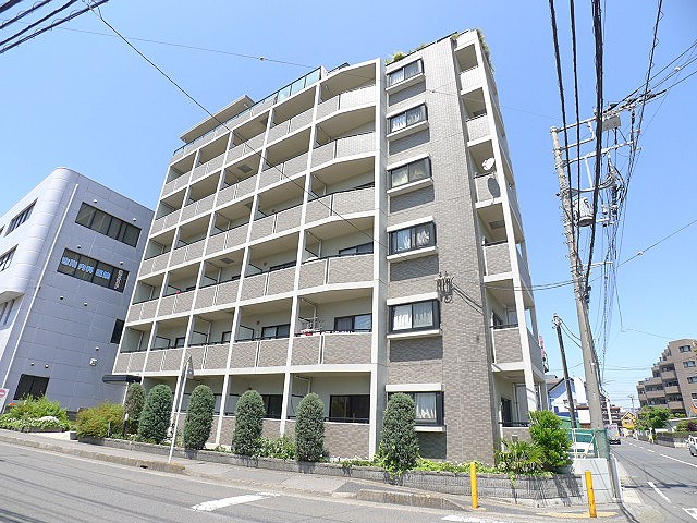 クリエール吉川のお問合せは、アソシエ住まいの窓口へ。