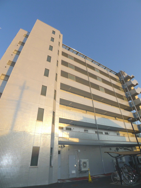 アズコム吉川 吉川周辺でのお部屋探しは、アソシエ住まいの窓口へ