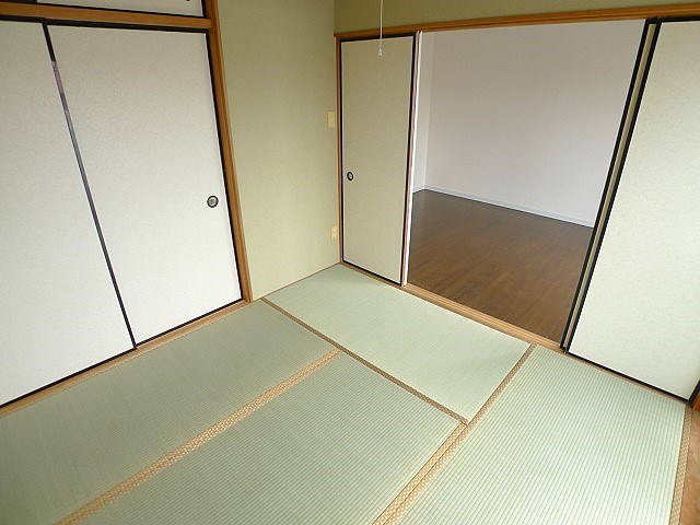 キャピタルハイツⅢ 和室4.5帖