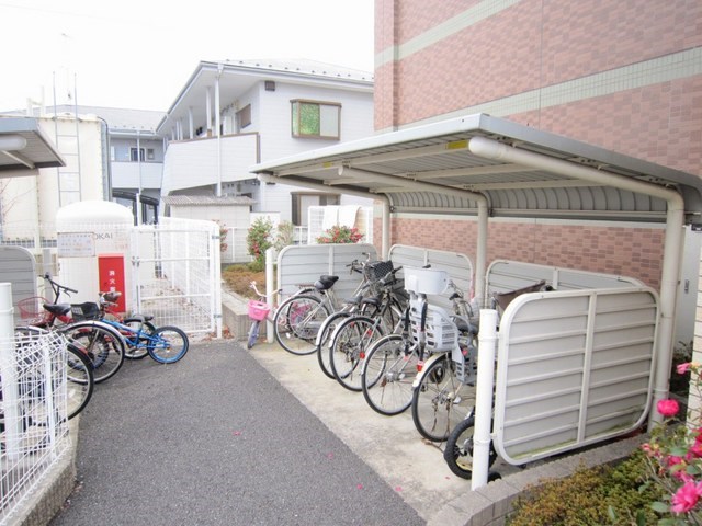 ヒル　フィールド　ブリーズ館 駐輪場