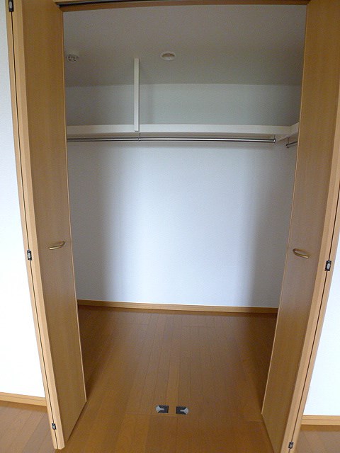 ヒル　フィールド　ブリーズ館 収納