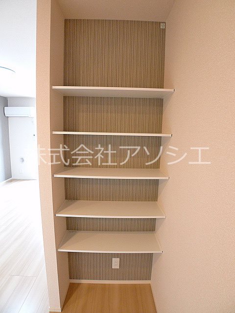 ロイジェントパークス　レイクタウン　Ⅱ　L リビング収納