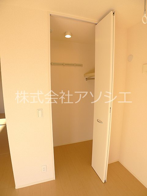 ヘリオス吉川美南　アレス ウォークインクローゼット