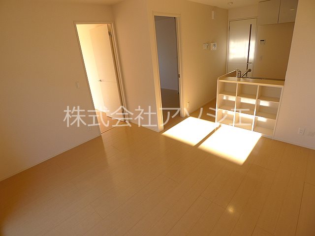 ヘリオス吉川美南　アレス LDK11.3帖