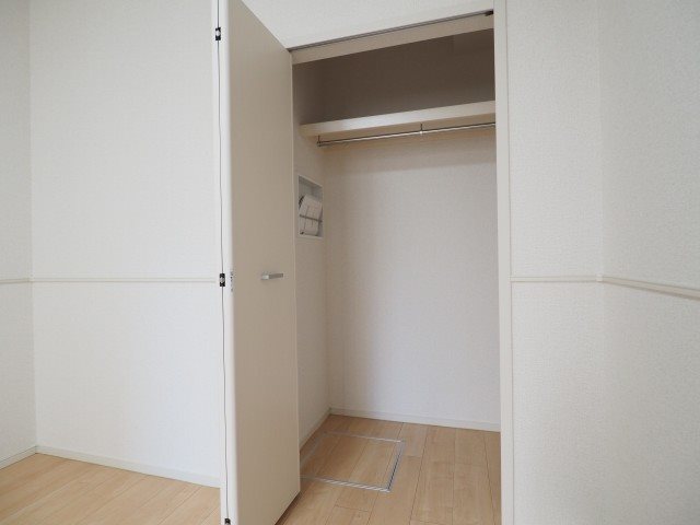 メゾン　アンソレイユ クローゼット