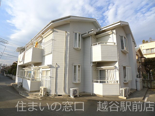 飯島ハイツのご紹介は住まいの窓口アオシエにお任せください。