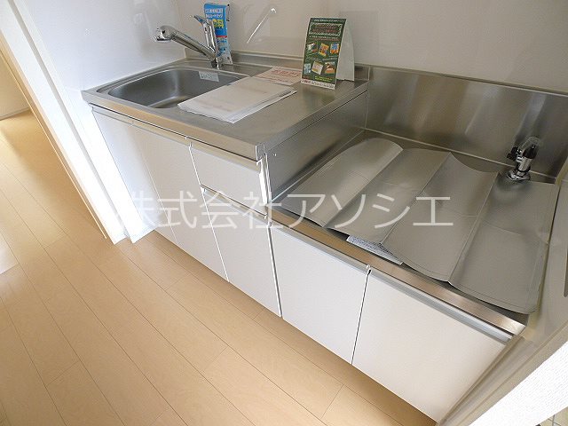 エストレーラ キッチンはガスコンロ設置可