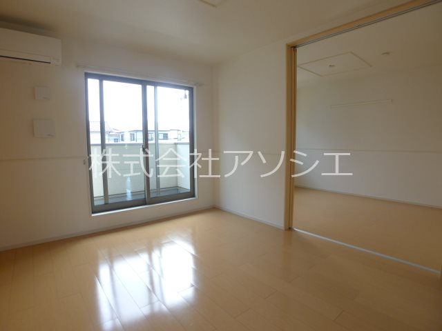 カーネミリオーネⅡ LDK11.3帖