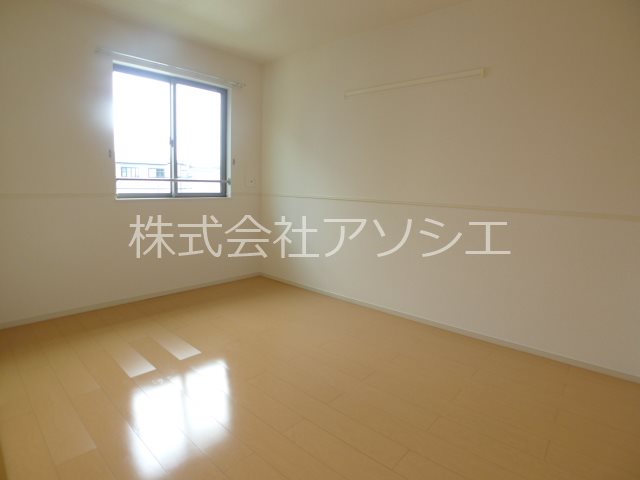 カーネミリオーネⅡ 洋室6帖
