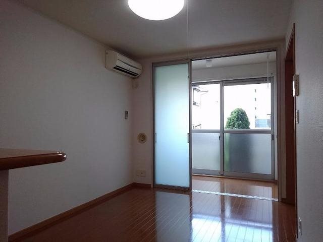 ウィステリア(吉川市) リビング