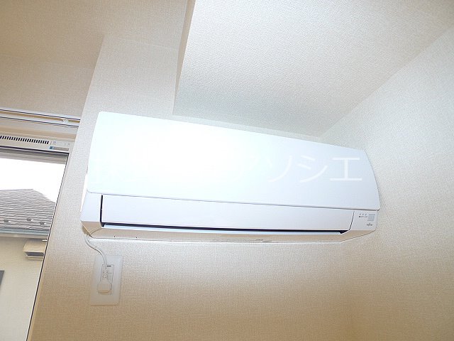 ロイジェントパークス草加手代B エアコン