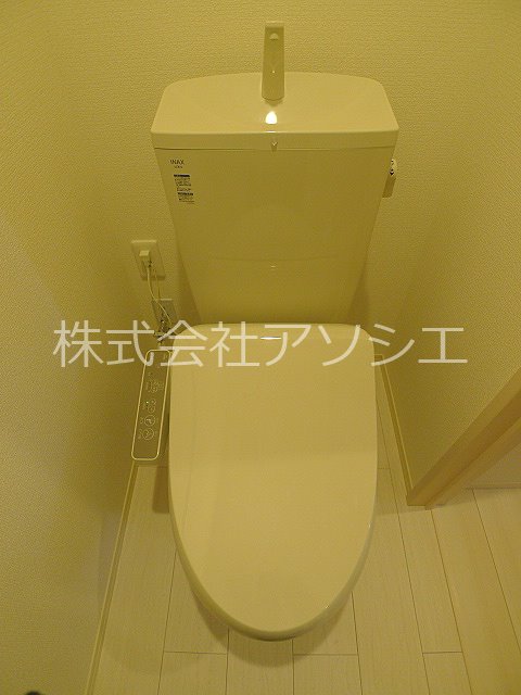 ロイジェントパークス草加手代A ウォシュレット便座
