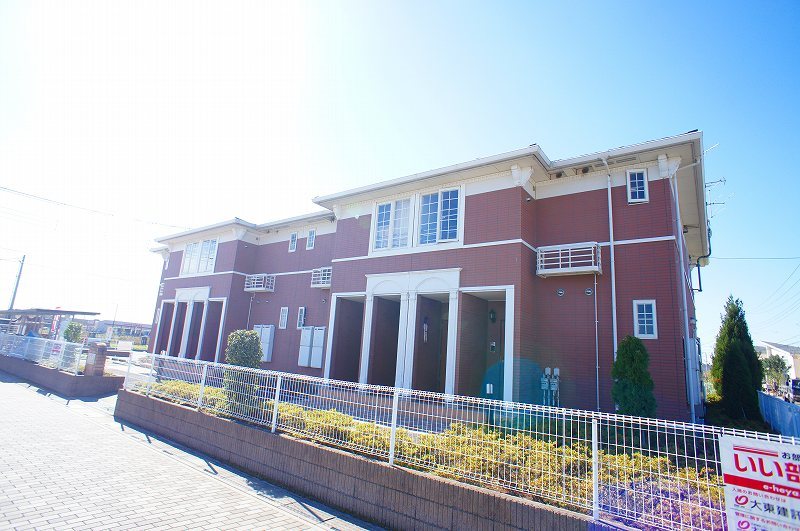 プラシードのご紹介は住まいの窓口　アソシエにお任せ下さい。