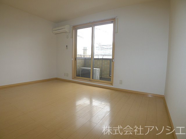 ベルレージュ（草加市青柳） リビング