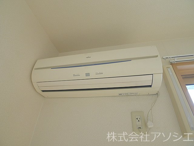 ベルレージュ（草加市青柳） エアコン