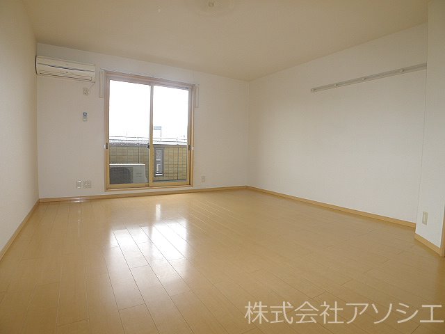 ベルレージュ（草加市青柳） リビング