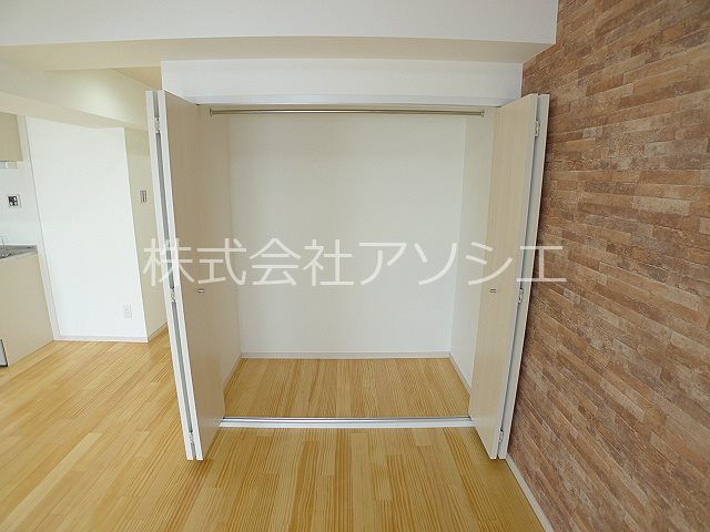 TAS越谷ビルディング クローゼット