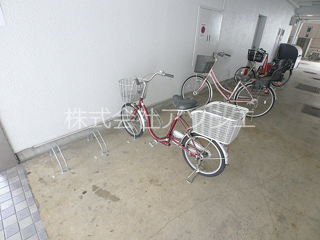 TAS越谷ビルディング 駐輪場