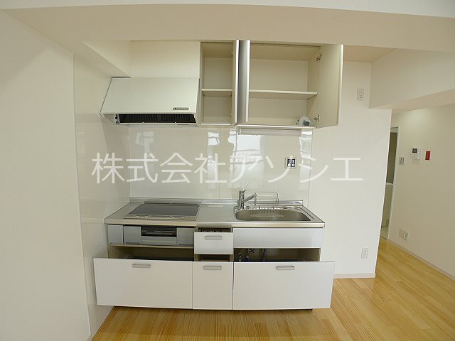 TAS越谷ビルディング キッチン収納