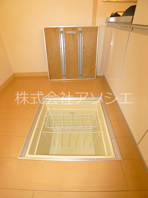 ジェントリーA 床下収納