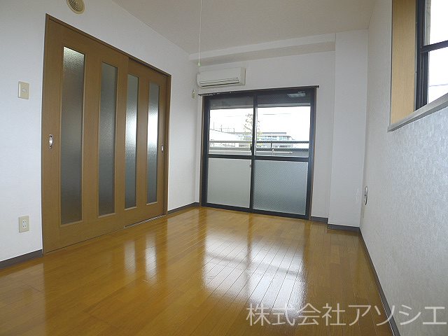 KOBA BILL リビング