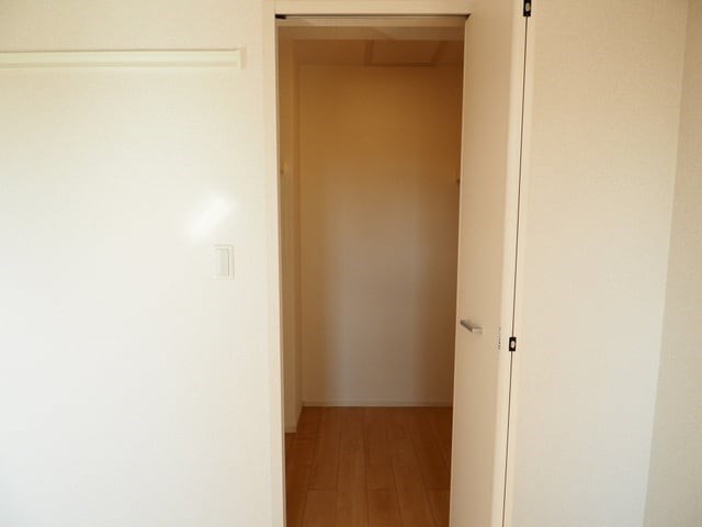 エルヴィータⅡ 収納