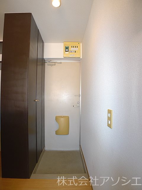 イーコモン 玄関