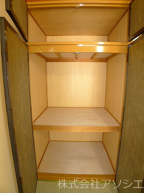 エクセル千間台　B棟 収納