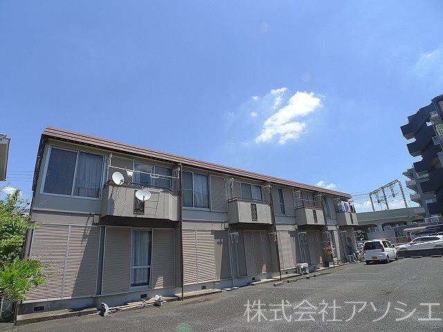 フォーブルヤマザキのご紹介は住まいの窓口アソシエにお任せ下さい。