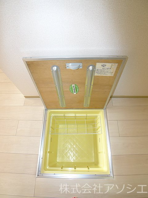 クライン・モルツ 床下収納