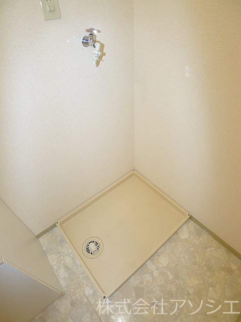 クライン・モルツ 室内洗濯機置き場