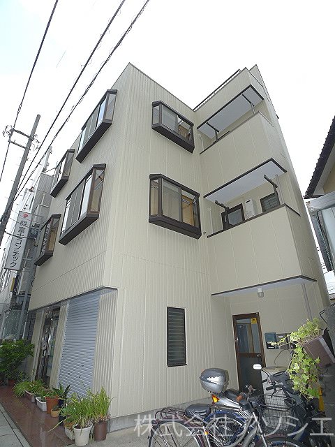 大野ビルのご紹介は住まいの窓口アソシエにお任せください。