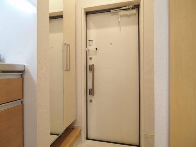 サンライズ・アベニューⅢ 玄関