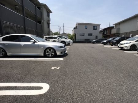 エスポワール（草加市青柳） 駐車場