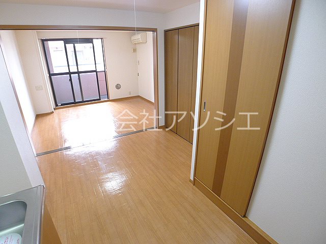 サザンクロスＡ DK6.5帖、洋室6.8帖
