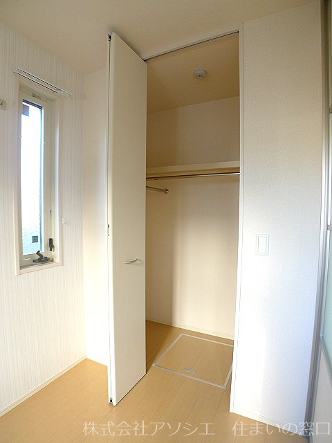オーパス（越谷市赤山町1丁目） クローゼット