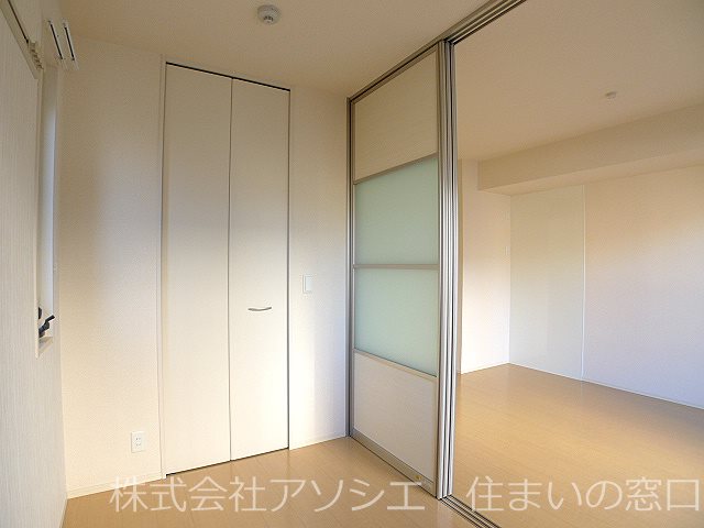 オーパス（越谷市赤山町1丁目） 洋室3帖