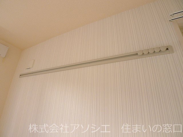 オーパス（越谷市赤山町1丁目） ハングバー