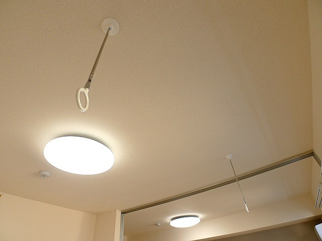 アルバ・グラートＢ 室内物干し