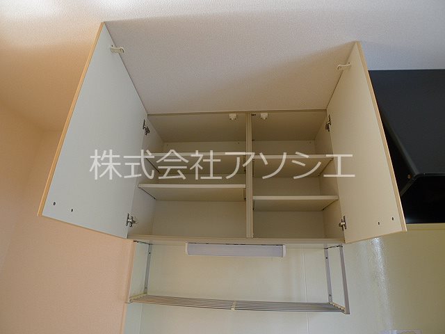 エスポワールⅠ キッチン収納上部