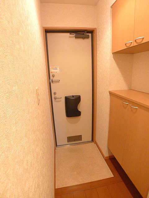 サンライズ蒲生 玄関