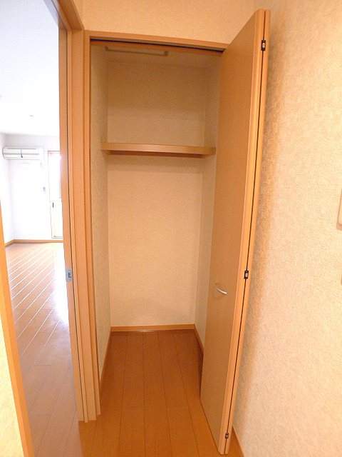 サンライズ蒲生 収納