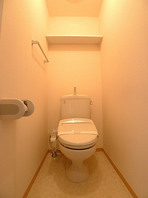 カーペンターズハウス 温水洗浄便座付き