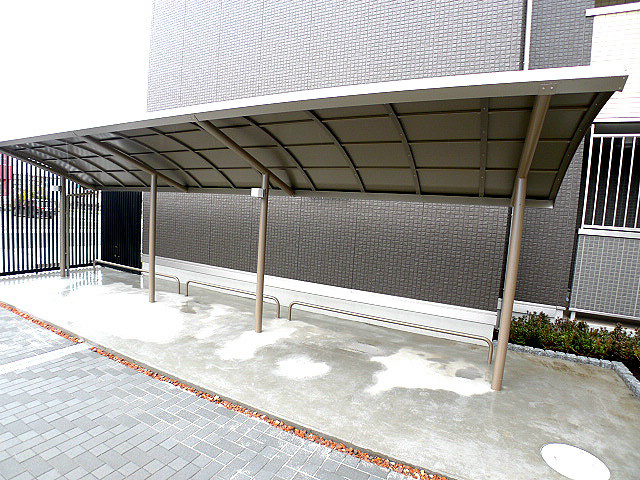 sophia 駐輪場