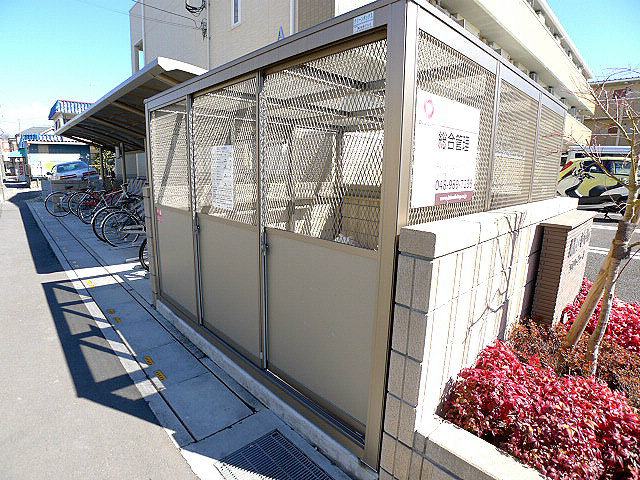 アルバ・グラートＡ ゴミ置場